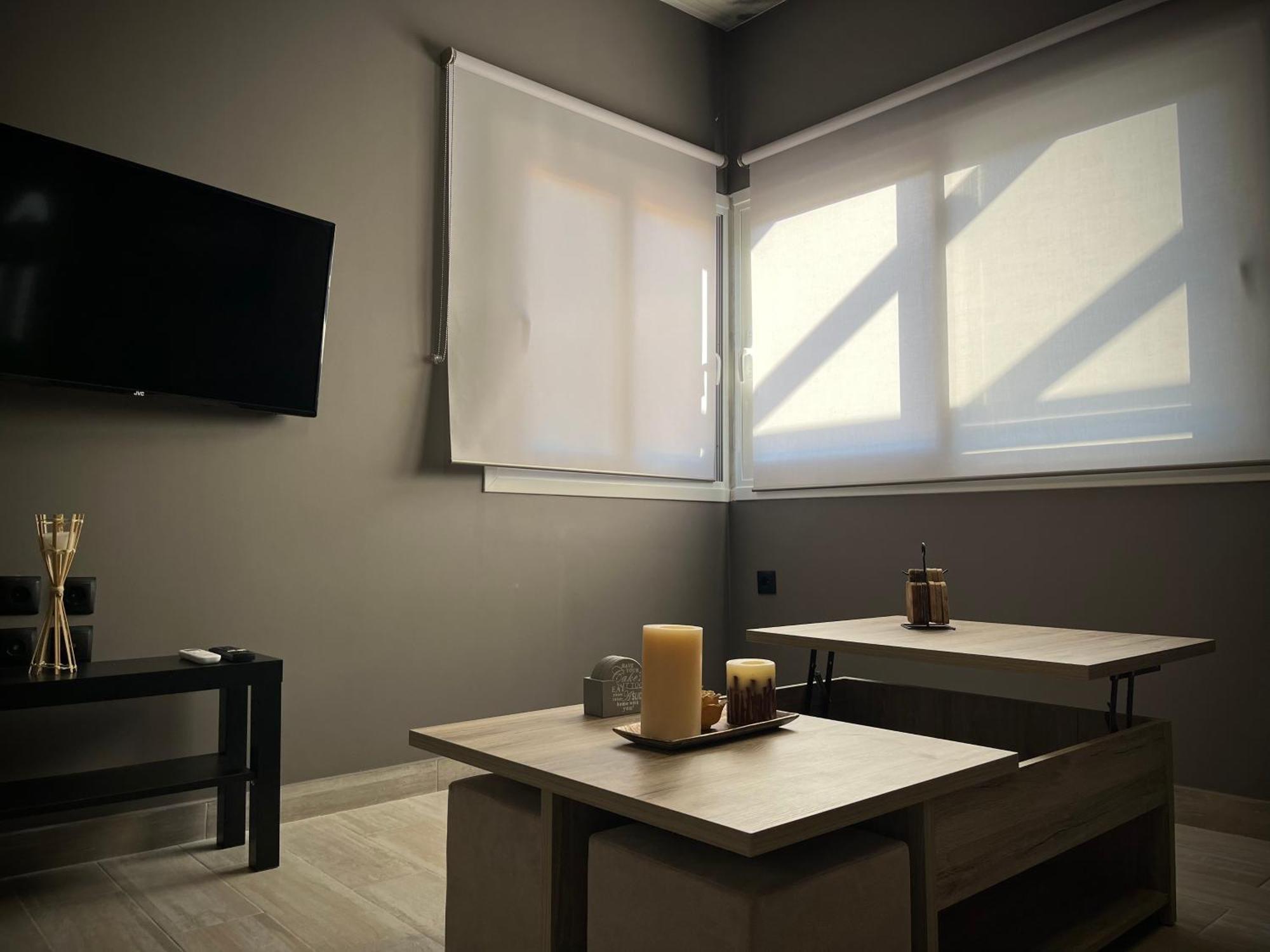 Joannas Airport Luxury Rooms Artemida  Exterior foto