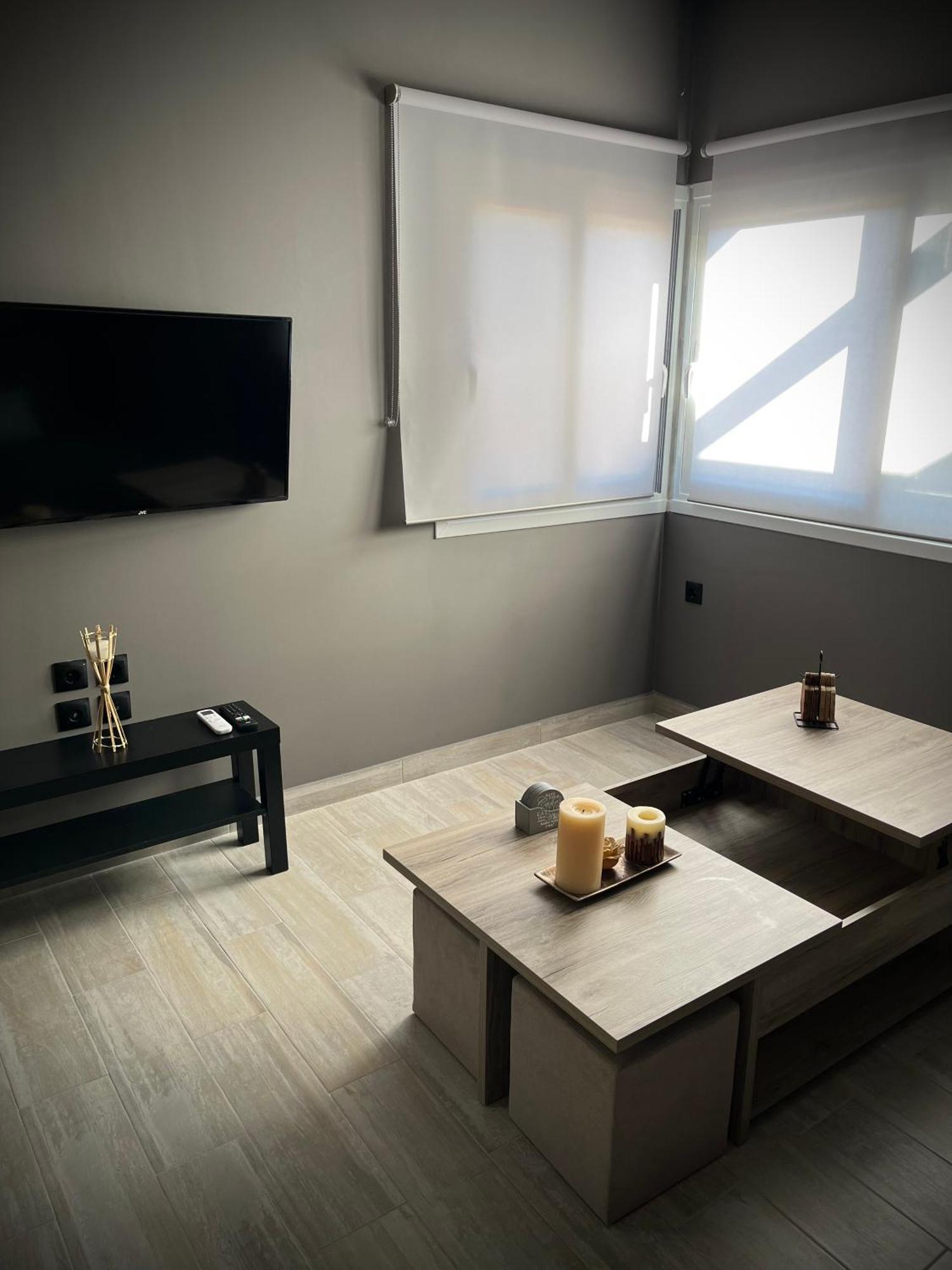 Joannas Airport Luxury Rooms Artemida  Exterior foto