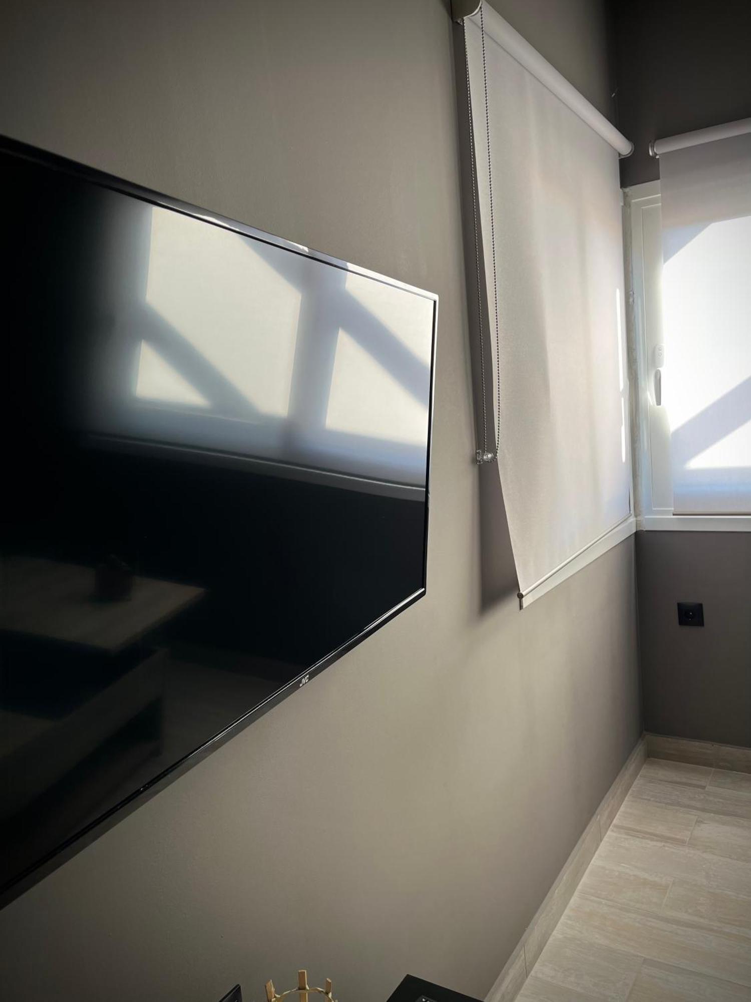 Joannas Airport Luxury Rooms Artemida  Exterior foto